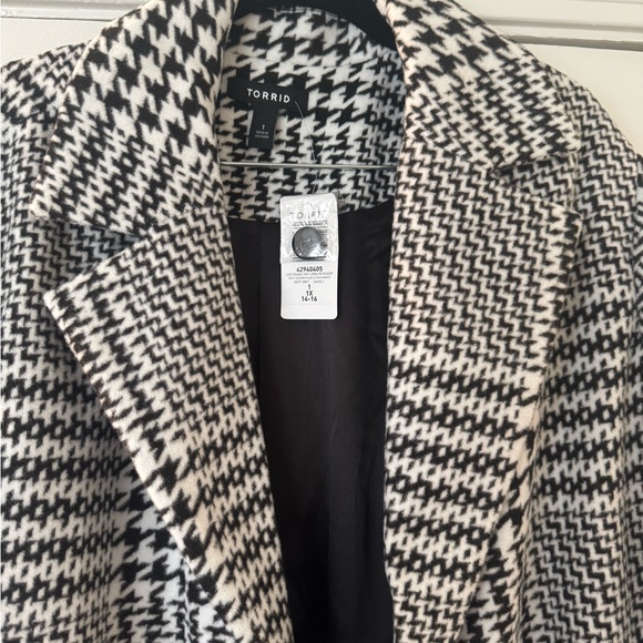 Torrid Blazer/Jacket - Picture 2 of 5